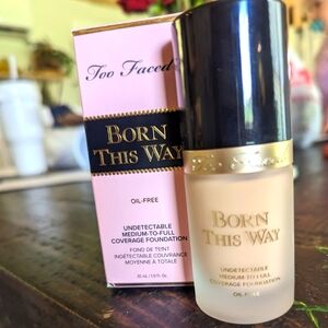 Too Faced Born This Way Foundation in Pearl